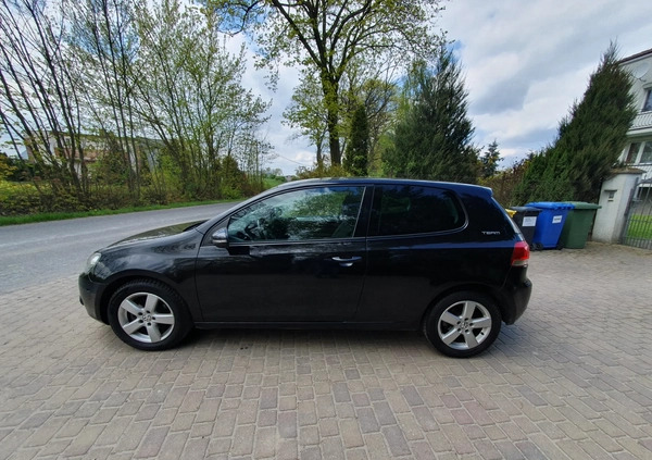 Volkswagen Golf cena 16900 przebieg: 220000, rok produkcji 2010 z Urzędów małe 301